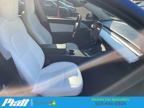 Used 2020 Tesla Model Y Long Range image 50