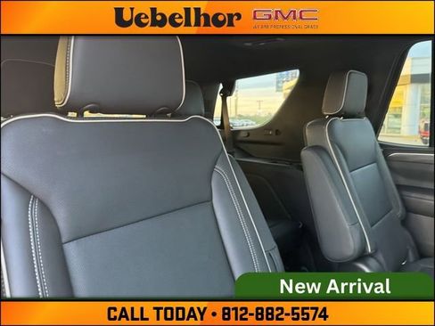 Used 2021 GMC Yukon SLT w/ SLT Luxury Plus Package image 5