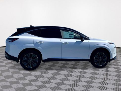 New 2026 Nissan Murano Platinum image 2