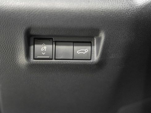 Used 2026 Toyota RAV4 SE w/ Convenience Package AWD/4WD image 39