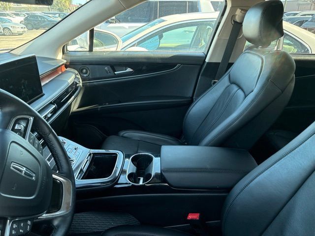 Used 2023 Lincoln Nautilus Reserve w/ Equipment Group 201A AWD/4WD image 5