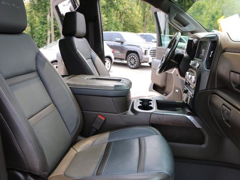 Used 2022 GMC Sierra 2500 Denali w/ Denali Ultimate Package AWD/4WD image 33