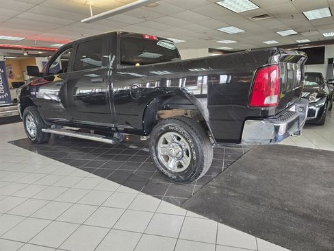 Used 2018 RAM 2500 Tradesman w/ Chrome Appearance Group AWD/4WD image 7