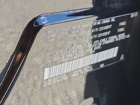 Used 2018 Toyota RAV4 XLE AWD/4WD image 21