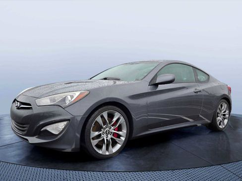 Used 2014 Hyundai Genesis 2.0T RWD image 7