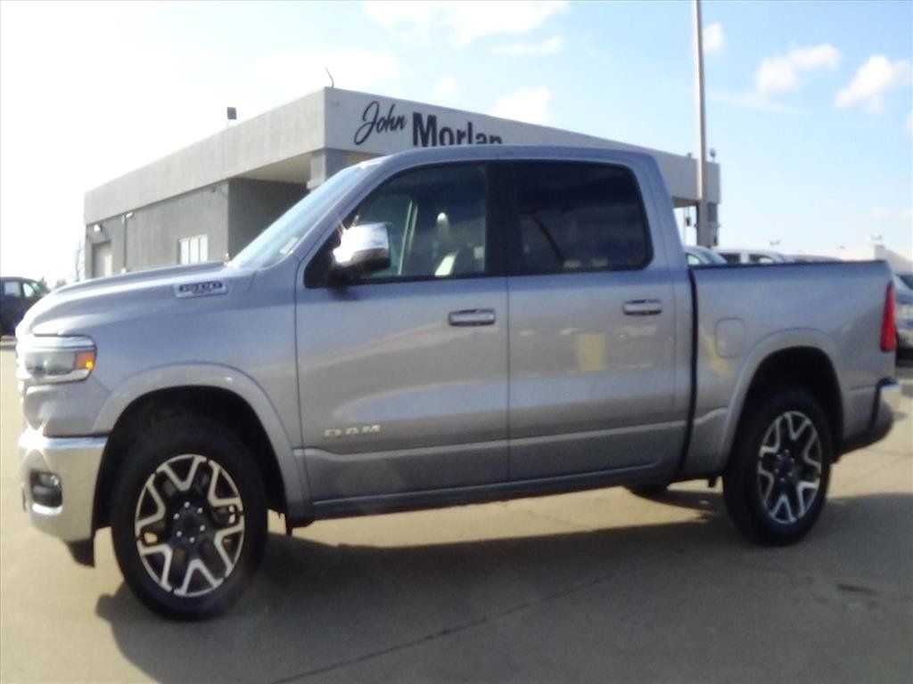 Used 2025 RAM 1500 Laramie AWD/4WD image 2