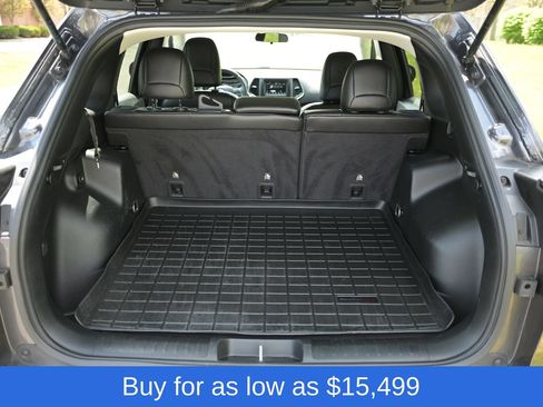 Used 2019 Jeep Cherokee Latitude Plus AWD/4WD image 8