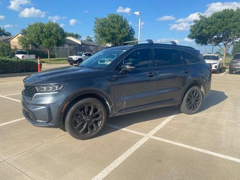 Used 2022 Kia Sorento SX AWD/4WD image 3