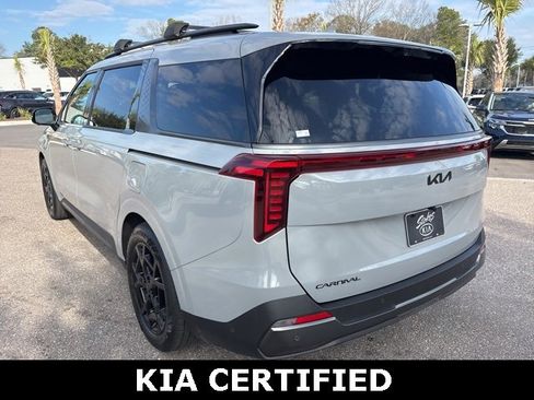 Certified 2025 Kia Carnival SX Prestige image 7