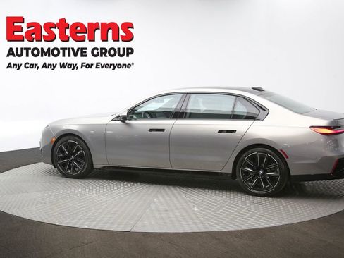 Used 2023 BMW 760i xDrive w/ Executive Package AWD/4WD image 66