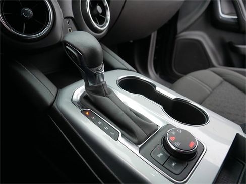 Used 2022 Chevrolet Blazer LT image 32