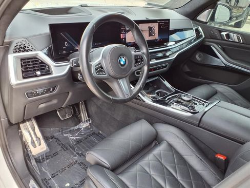 Used 2023 BMW X7 xDrive40i w/ Executive Package AWD/4WD image 19