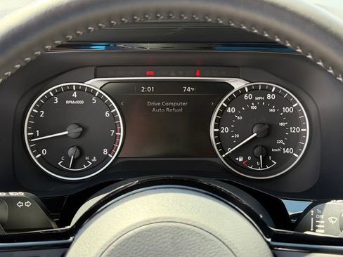 Certified 2025 Nissan Pathfinder SL image 15