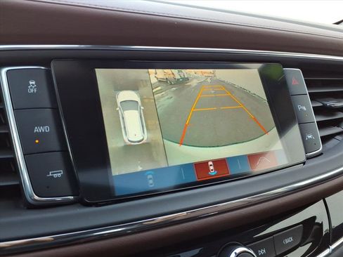 Used 2018 Buick Enclave Avenir image 22