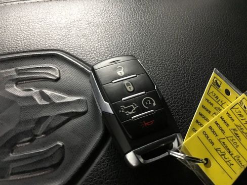 Used 2020 RAM 1500 Laramie w/ Sport Appearance Package AWD/4WD image 11