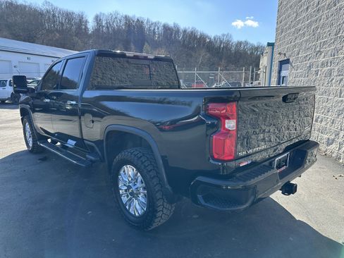 Used 2021 Chevrolet Silverado 2500 High Country w/ Z71 Off-Road Package image 5