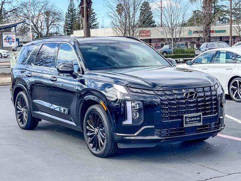 Used 2024 Hyundai Palisade Calligraphy image 5