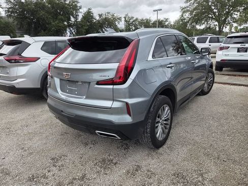Used 2025 Cadillac XT4 Premium Luxury FWD image 7