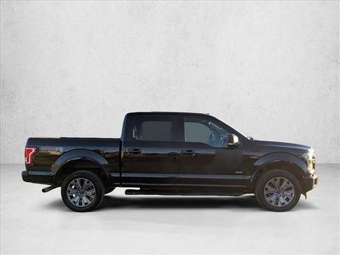 Used 2017 Ford F150 XLT w/ Equipment Group 302A Luxury image 4