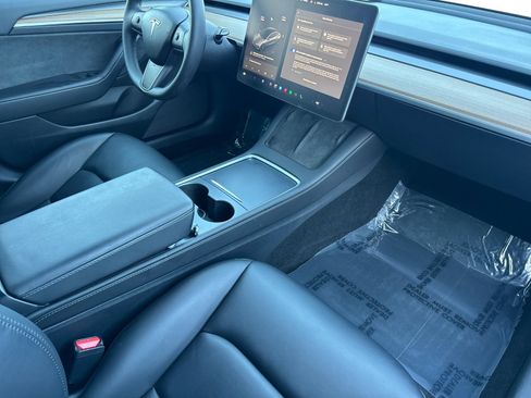 Used 2023 Tesla Model 3 Standard Range image 15
