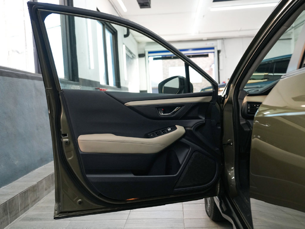Used 2024 Subaru Outback Premium AWD/4WD image 10