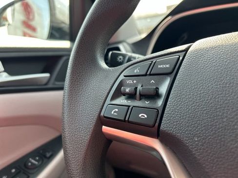 Used 2019 Hyundai Tucson SE AWD/4WD image 32