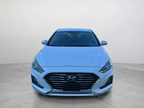 Used 2018 Hyundai Sonata SE FWD image 2