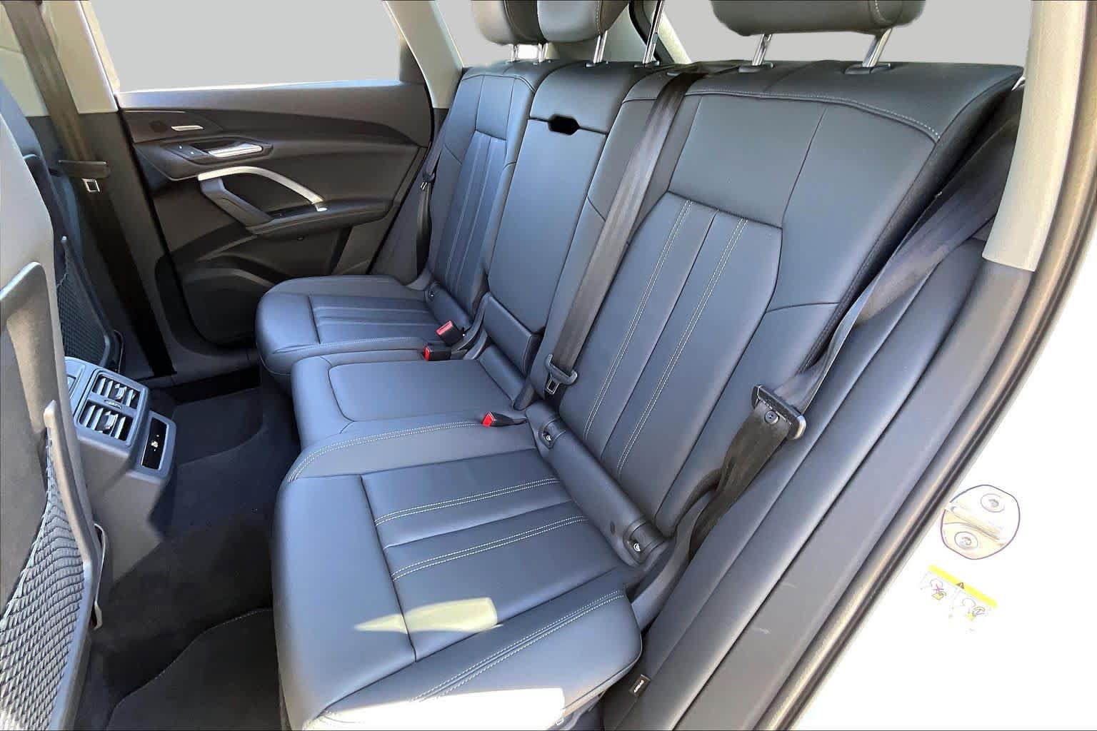 Used 2026 Audi Q5 Premium Plus w/ Premium Plus AWD/4WD image 20