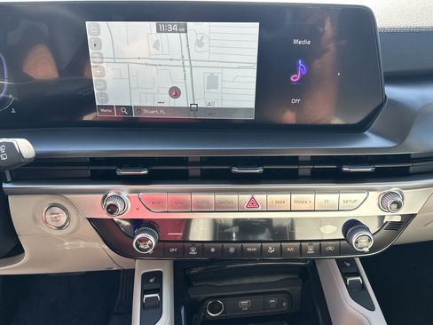 New 2025 Kia Telluride S image 20