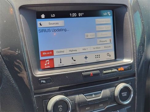 Used 2017 Ford Explorer XLT w/ Equipment Group 202A image 21