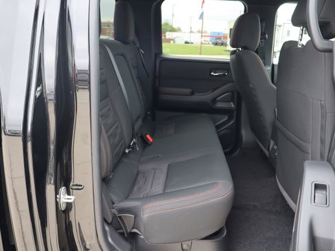 Used 2023 Nissan Frontier PRO-4X w/ Pro Convenience Package AWD/4WD image 12