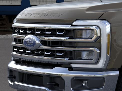 New 2026 Ford F250 XLT w/ XLT Premium Package AWD/4WD image 17