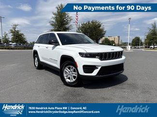 Used 2023 Jeep Grand Cherokee Laredo RWD video 1