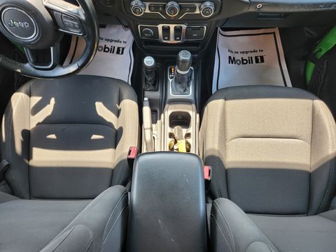 Used 2020 Jeep Wrangler Sport AWD/4WD image 17