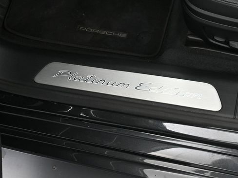 Used 2023 Porsche Panamera 4 Platinum Edition AWD/4WD image 16