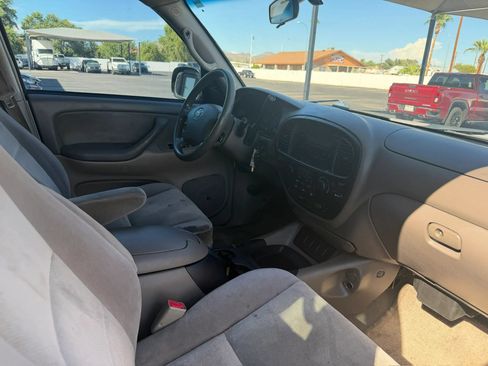 Used 2007 Toyota Sequoia SR5 RWD image 27