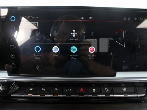 Used 2024 GMC Sierra 1500 SLT w/ SLT Premium Plus Package image 6