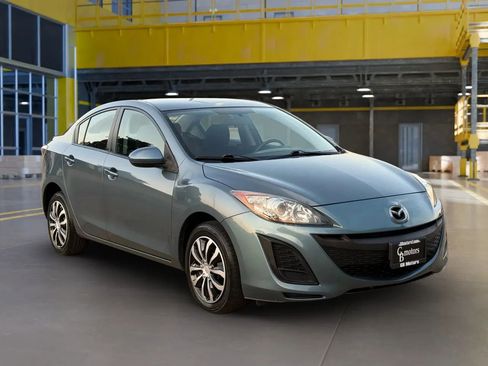 Used 2010 MAZDA MAZDA3 i Sport image 3