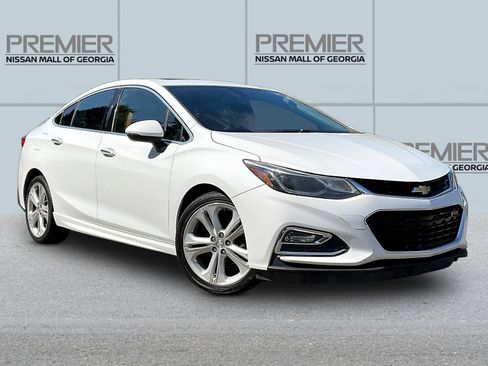 Used 2016 Chevrolet Cruze Premier FWD image 3