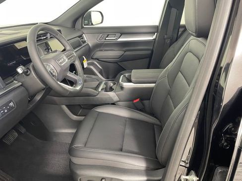 New 2026 GMC Terrain Elevation w/ Elevation Premium Package AWD/4WD image 2