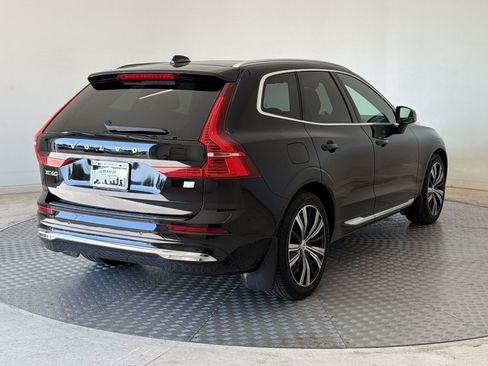 Used 2022 Volvo XC60 T8 Inscription AWD/4WD image 9