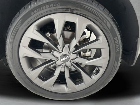 Used 2023 Kia Sorento SX Prestige AWD/4WD image 9