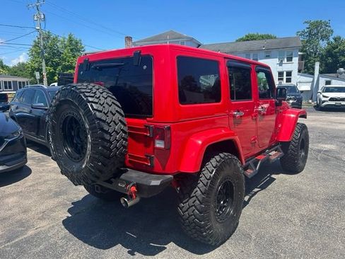Used 2014 Jeep Wrangler Unlimited Sahara w/ Mopar Chrome Edition Group AWD/4WD image 7