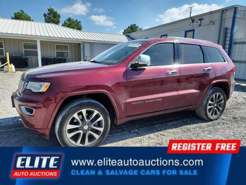 Used 2017 Jeep Grand Cherokee Overland AWD/4WD image 2