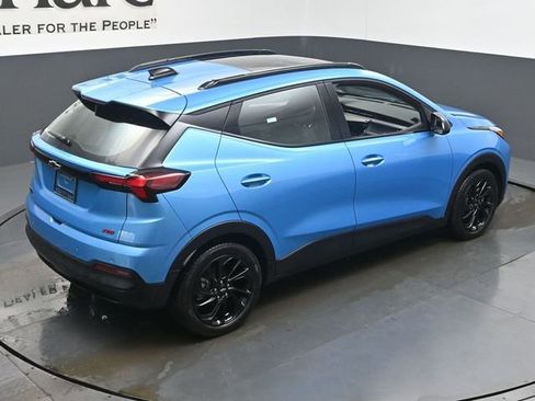 New 2027 Chevrolet Bolt RS w/ Technology Package FWD image 18