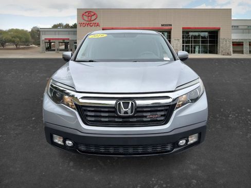 Used 2019 Honda Ridgeline Sport image 2