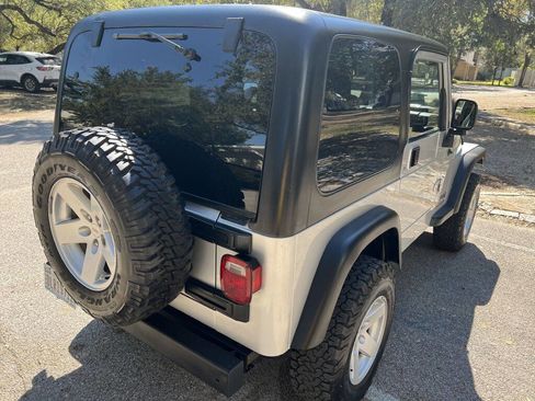 Used 2006 Jeep Wrangler X w/ Jeep 65th Anniversary Edition image 24