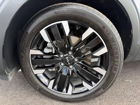 Used 2024 Kia Telluride SX Prestige AWD/4WD image 9