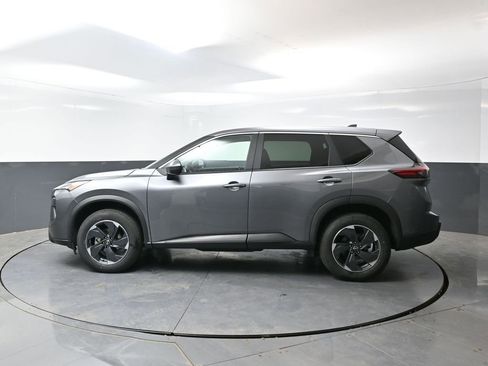 Used 2025 Nissan Rogue SV AWD/4WD image 9