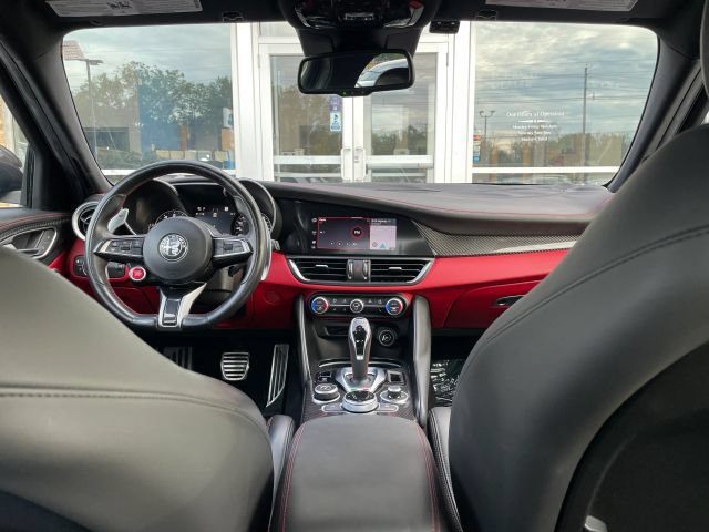 Used 2021 Alfa Romeo Giulia Quadrifoglio RWD image 35